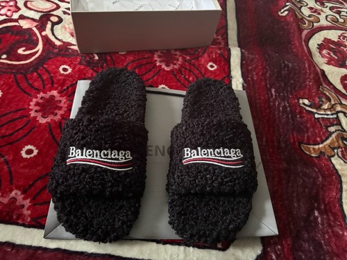 Black fuzzy slides slippers - fuzzy,